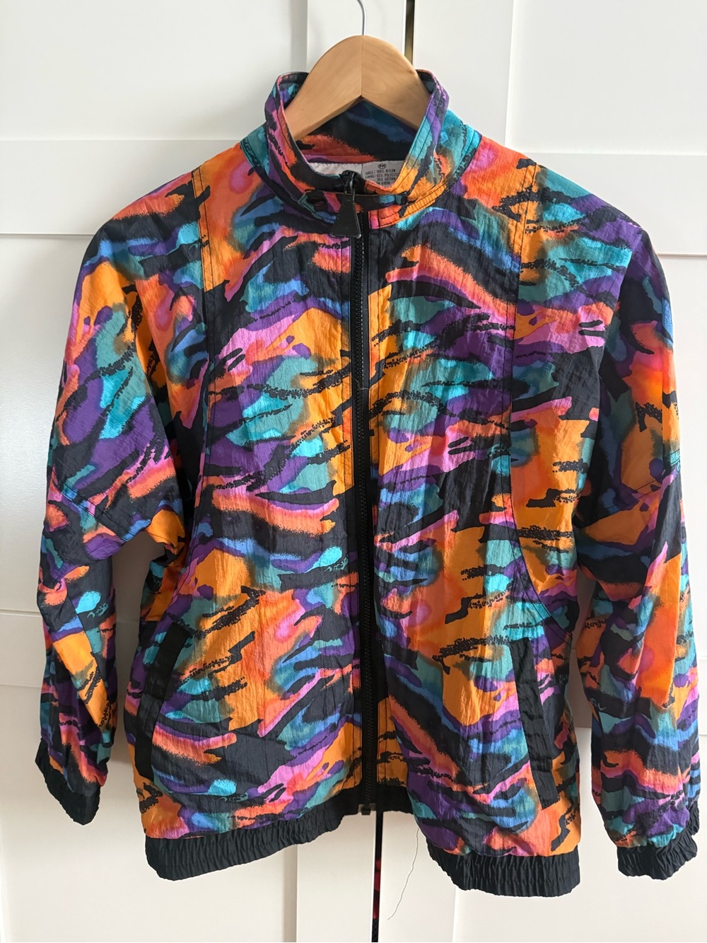 80s 90s VNTG Women's Multicolor Short Nylon Jacket Full Zip Pockets